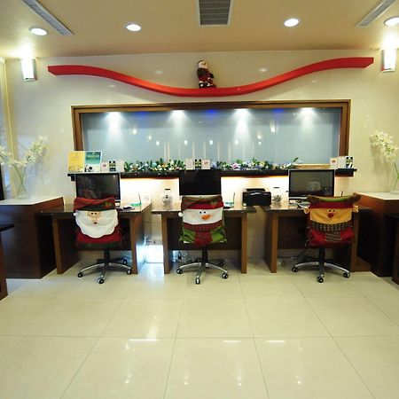 Kindness Xin Jue Jiang Hotel Kaohsiung Bagian luar foto