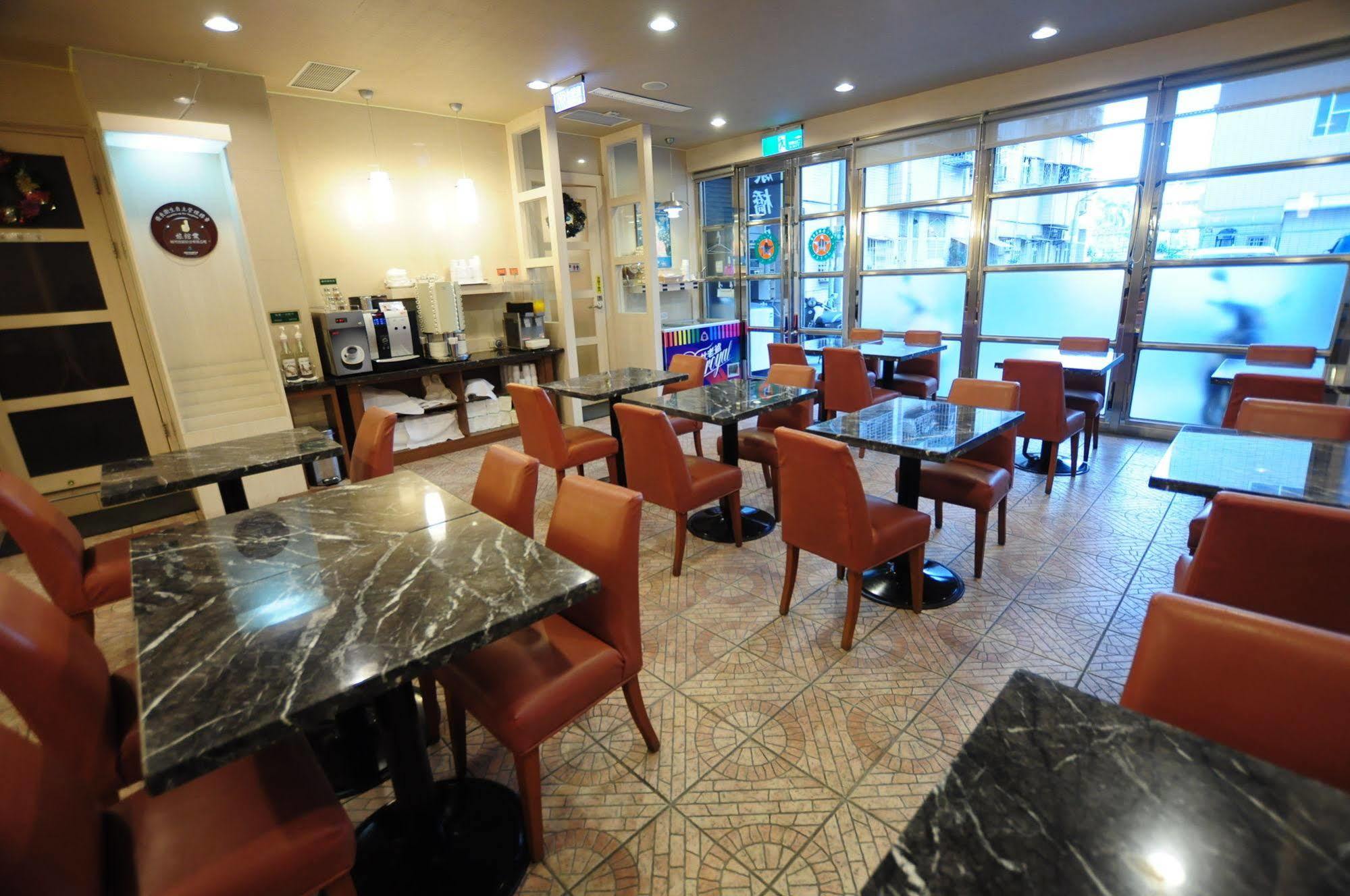 Kindness Xin Jue Jiang Hotel Kaohsiung Bagian luar foto